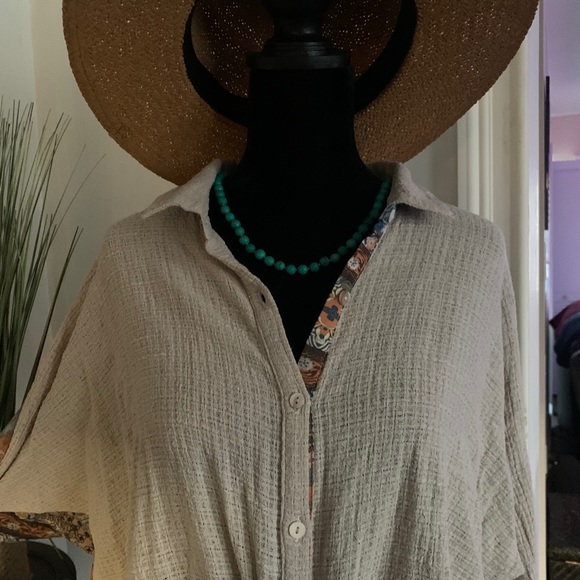 Mystree Boutique Boho Top- with floral accents- L - Picture 5 of 6